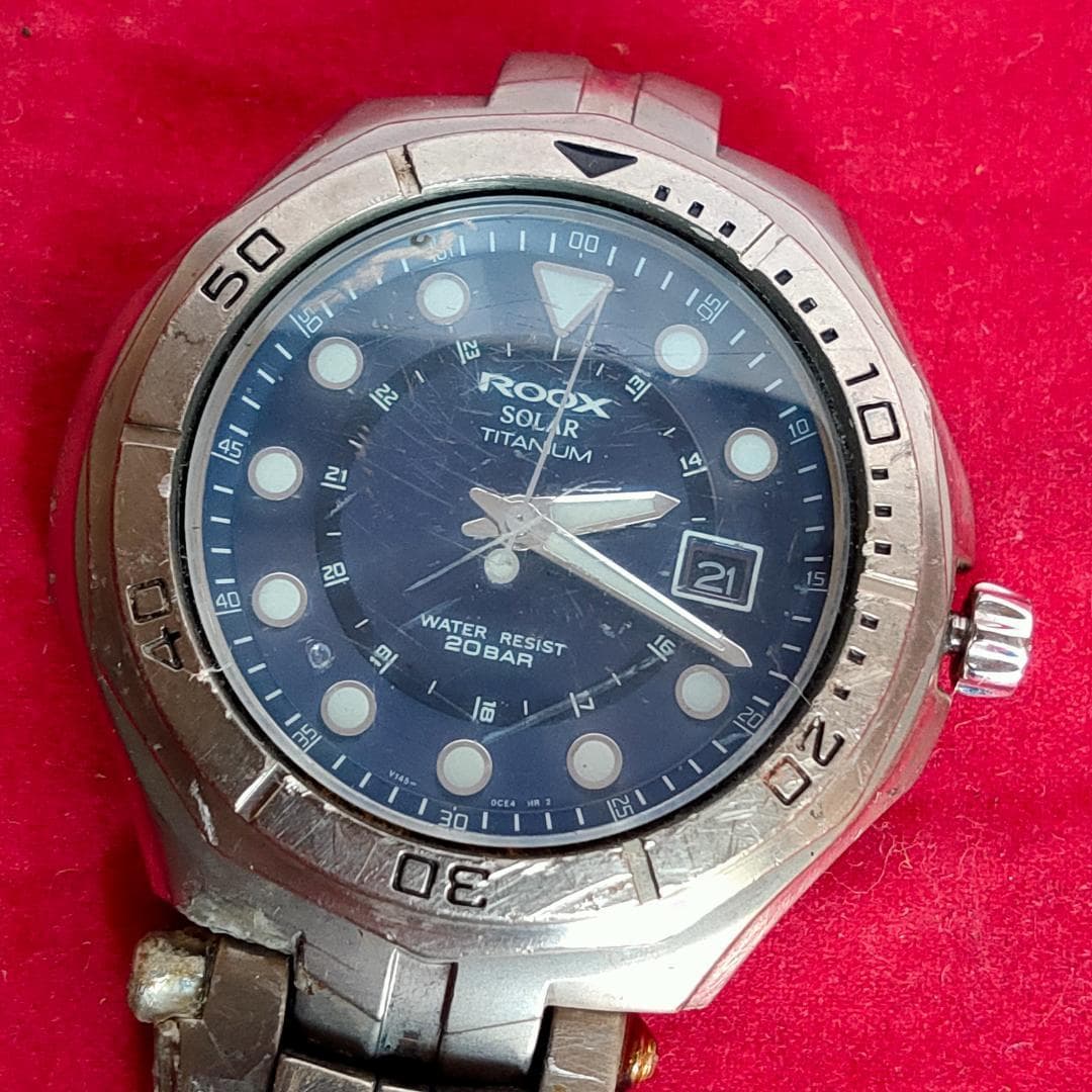 ALBA ROOX V145-0880 Solar Titanium Watch - ALBA