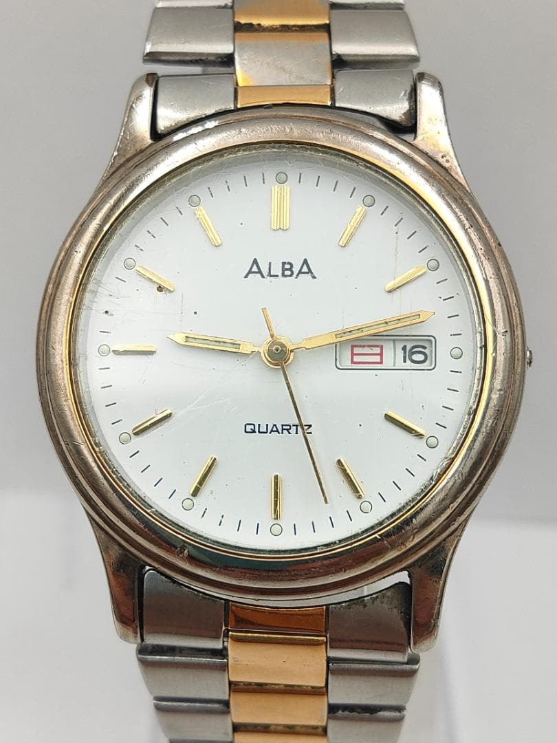 ALBA Seiko Alba V733-X030 Two-Tone Day/Date Men's Quartz Watch – Battery Dead