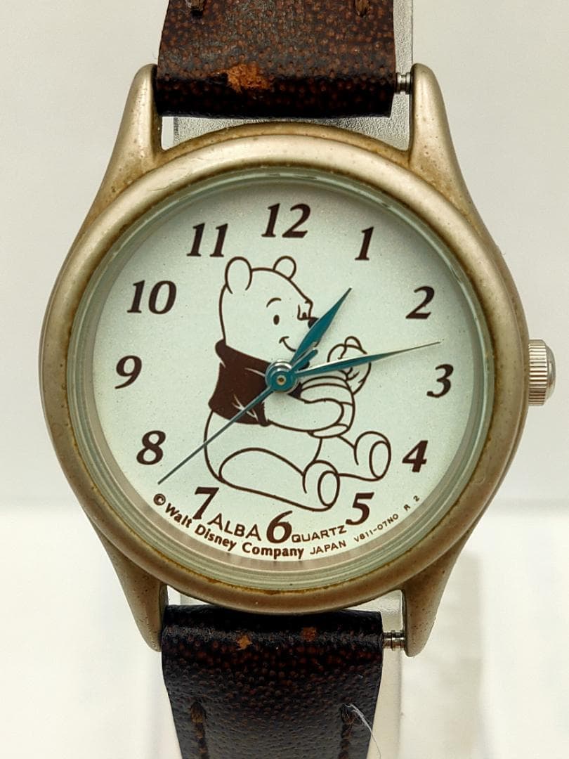 ALBA ALBA V811-1890 Disney Winnie the Pooh Quartz Watch | Japan