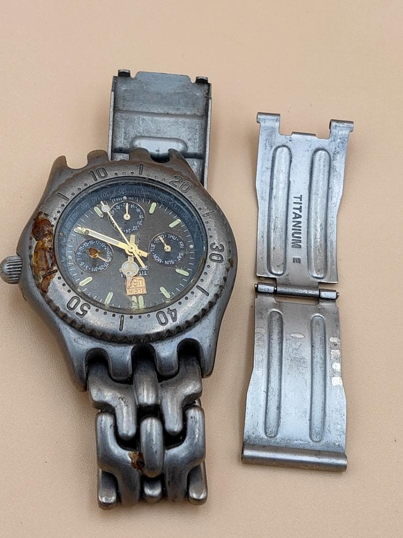 Elgin Titanium FK-668-E Chronograph Quartz Watch - Elgin