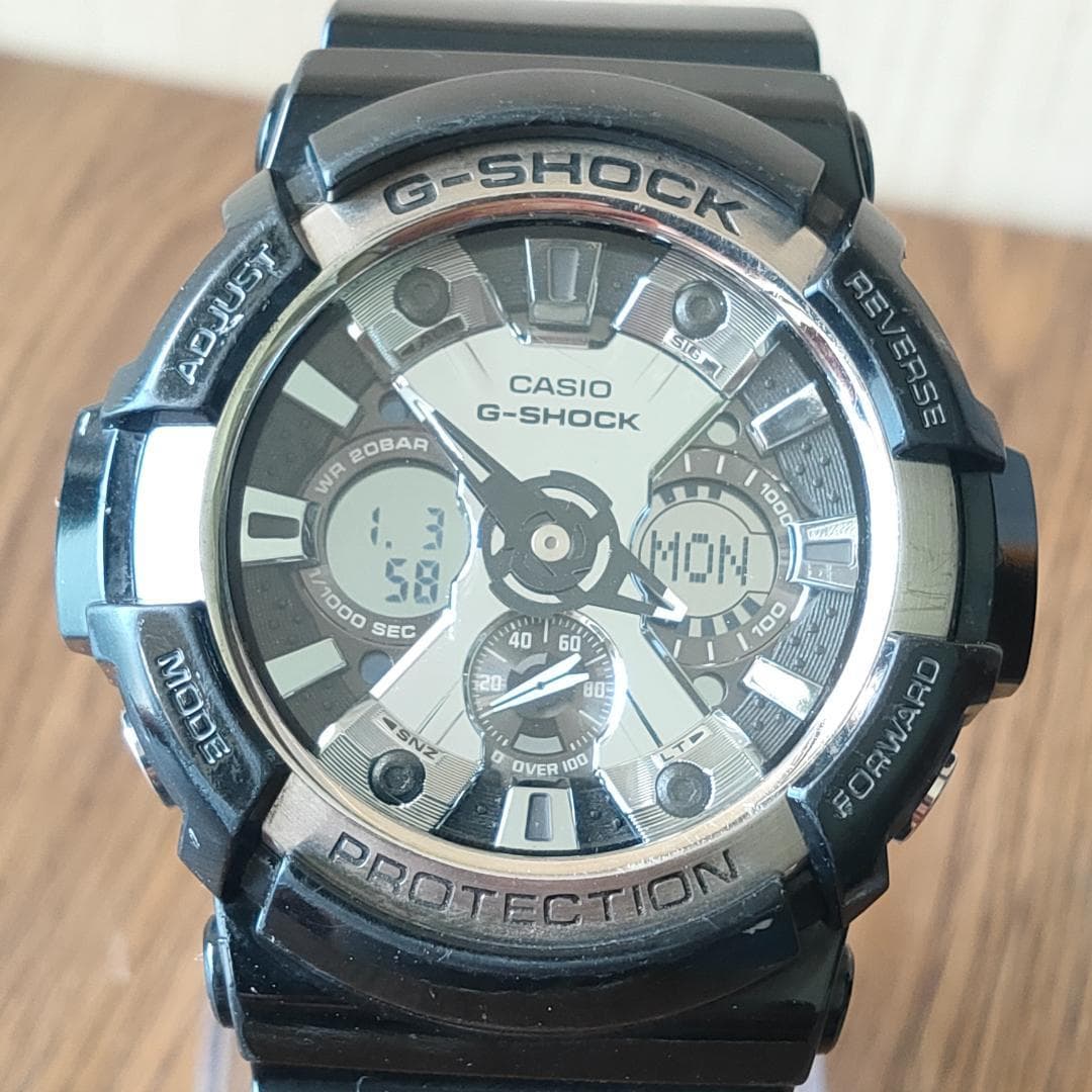 G-Shock G-Shock big-case GA-200W Mod.5229 Quartz Battery Watch | Japan