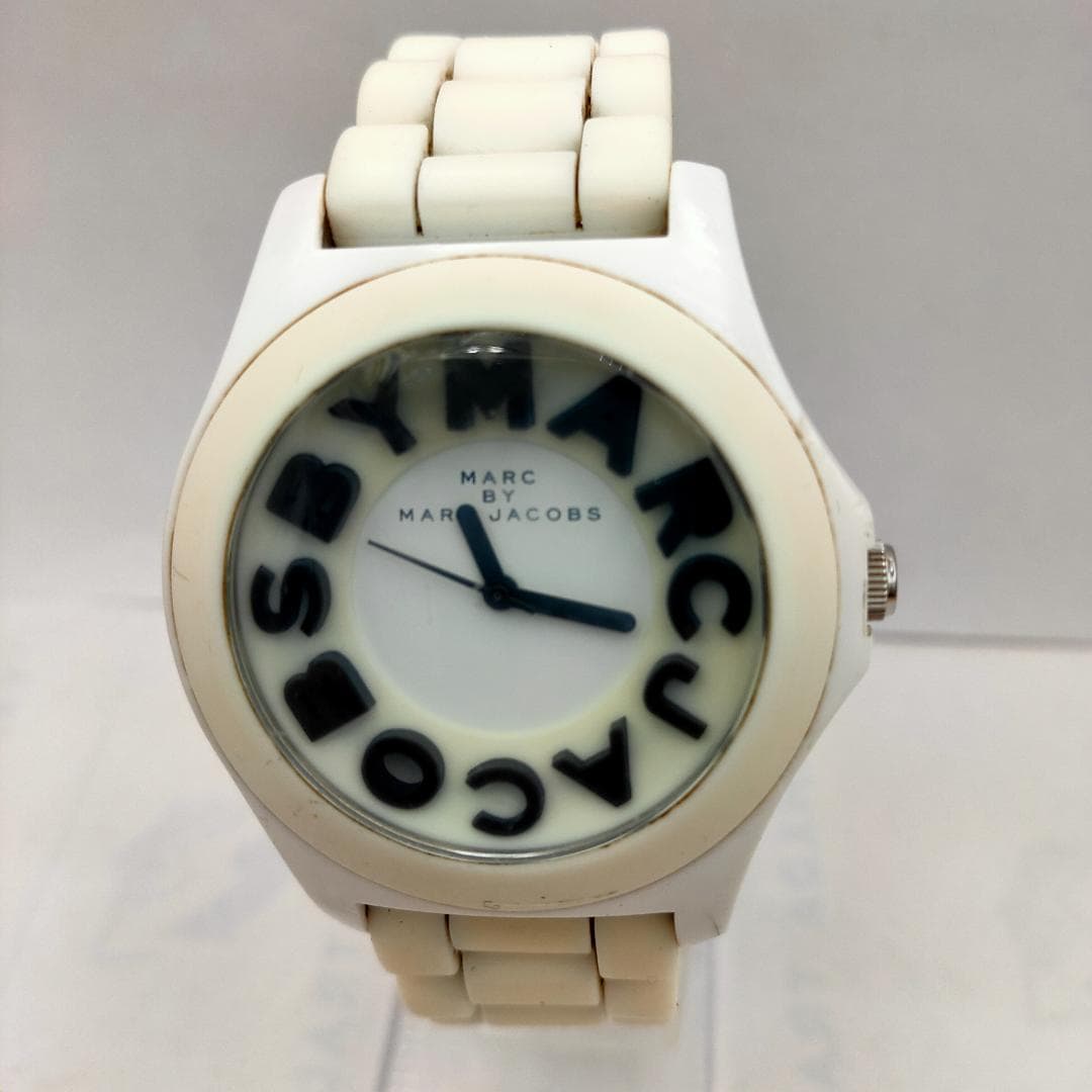 MARC BY MARC JACOBS White Silicone Watch – MBM4006 - MARC JACOBS