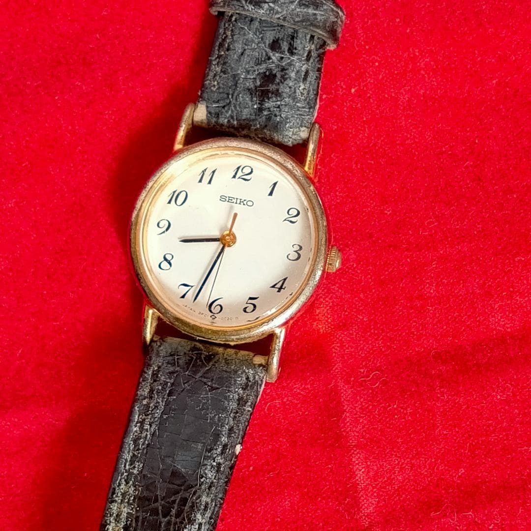 SEIKO Seiko 2P21-0A20 Gold-Tone Round Quartz Dead Battery Watch | Japan