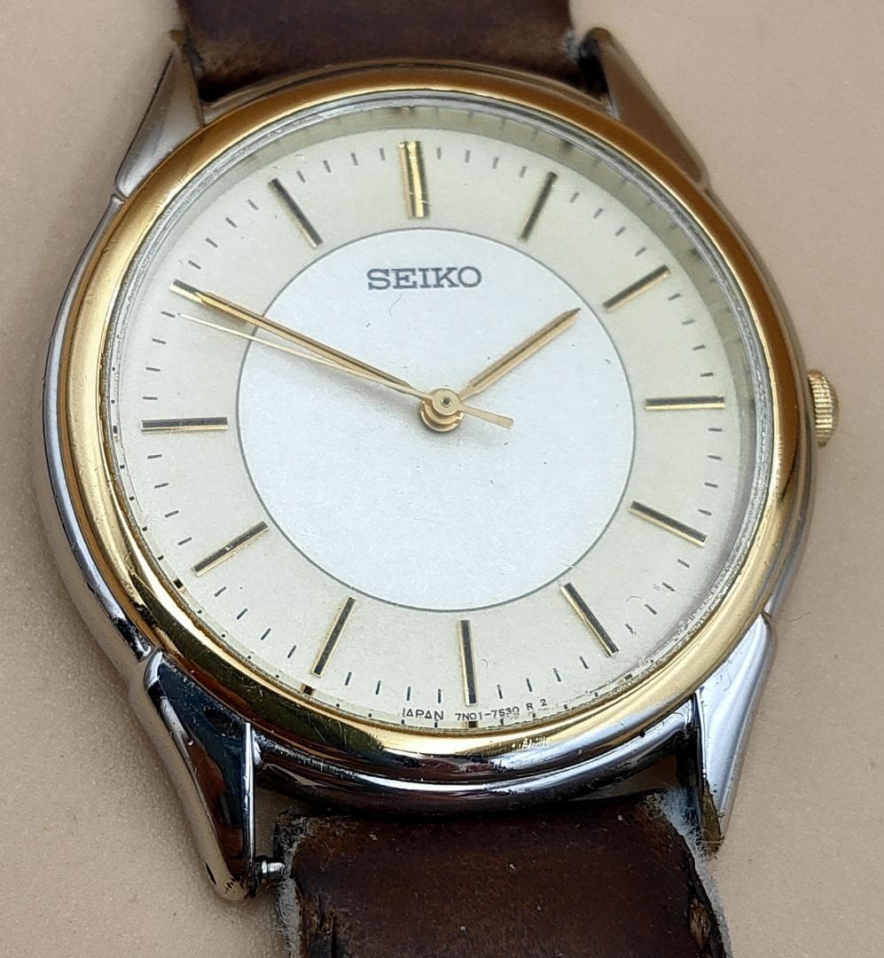 Vintage SEIKO 7N01-7140 R1 Quartz Dress Watch - Made in Japan - Untested - SEIKO