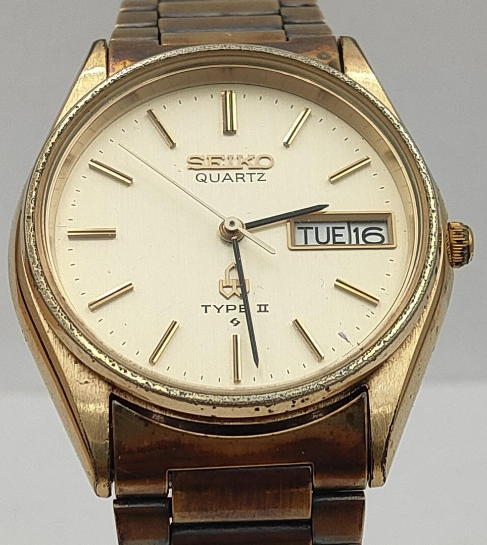 Seiko Type II 8223-6030 Day-Date Gold-Tone Quartz Watch | Japan - SEIKO