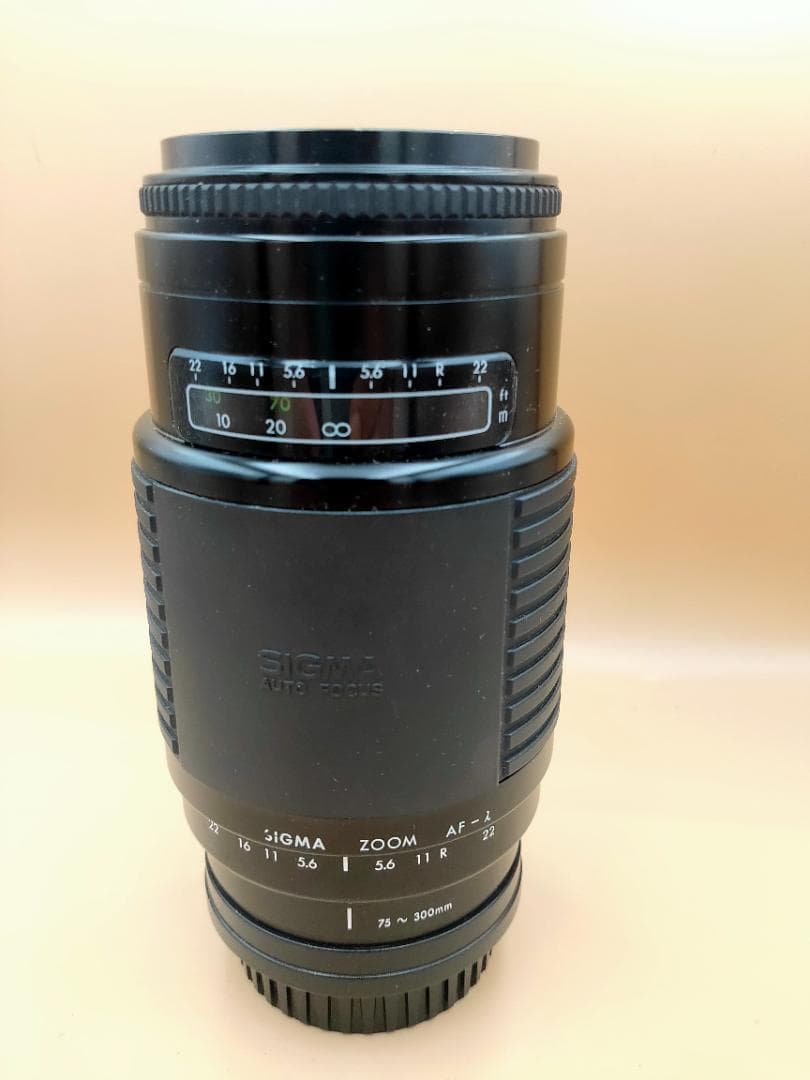 SIGMA Sigma Zoom AF-I 75-300mm f/4.5-5.6 Telephoto Zoom Lens – Canon EF Mount –